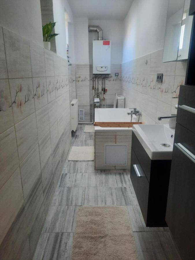 Apartman Sandra Valtice Bagian luar foto